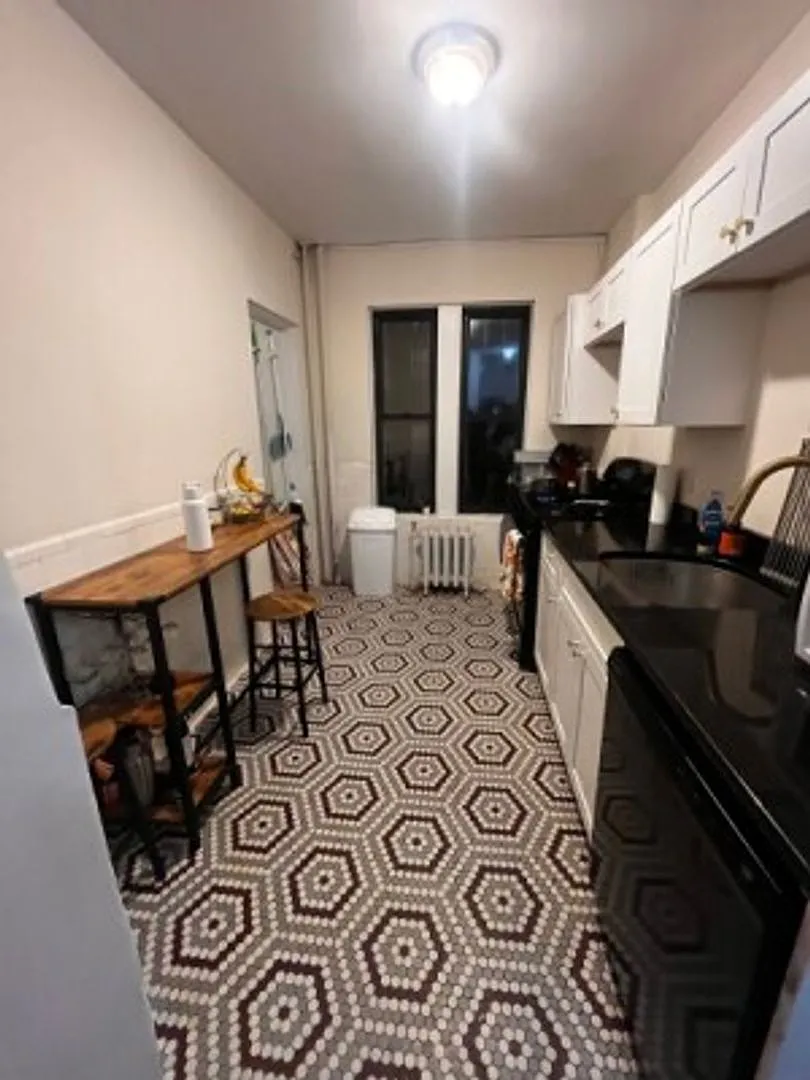 Lovely Fenway 3-bed — Photo 1