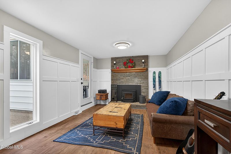 5th image of 23 Northcrest Drive