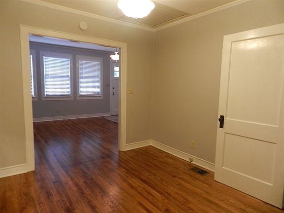 4th image of 1316 Milton St