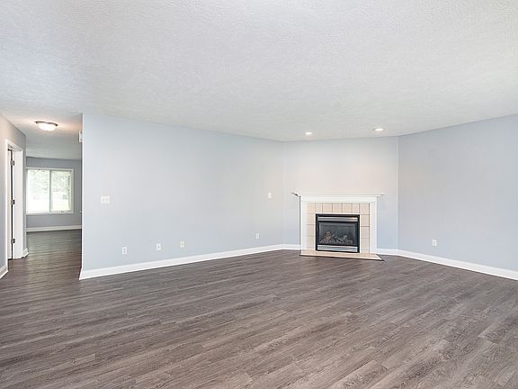 3rd image of 2705 Patriot Dr