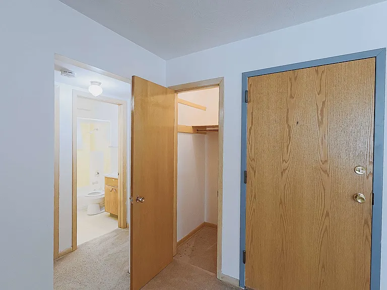 4321 Holdrege St #1 — Photo 11