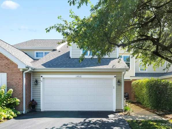 1402 Georgetown Dr #1402, Batavia, IL 60510