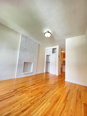 Rented by Bond New York | media 12