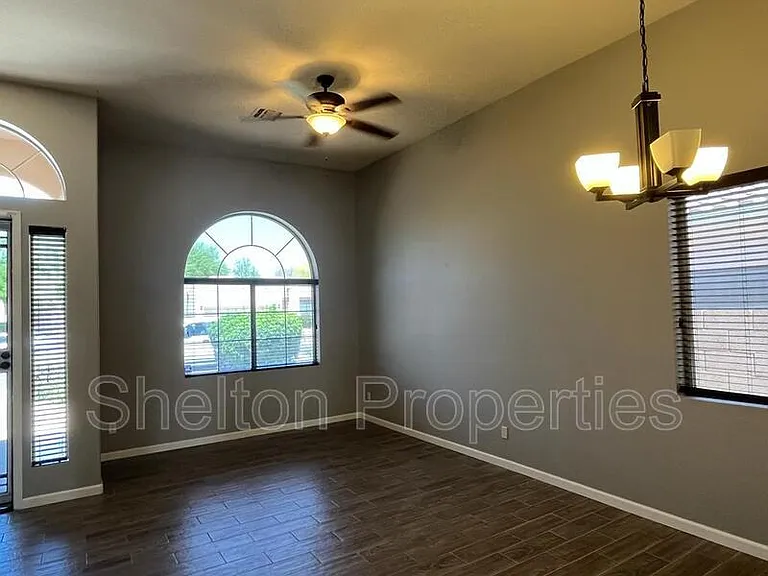 13139 W Granada Rd — Photo 2