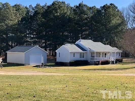 3rd image of 206 Long Grass Dr