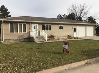 527 Saint Johns Dr, Atkinson, NE 68713