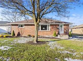 28 Larkwood Rd, Buffalo, NY 14224