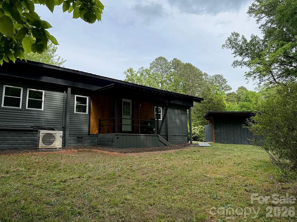 2nd image of 378 Pleasant Hill Rd