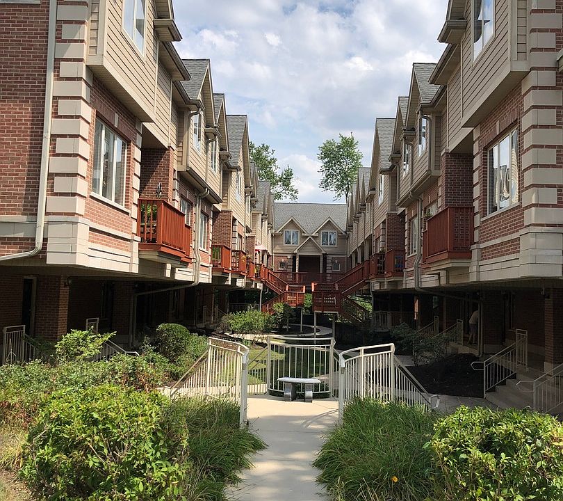 1st image of 3631 Forest Ave Unit C