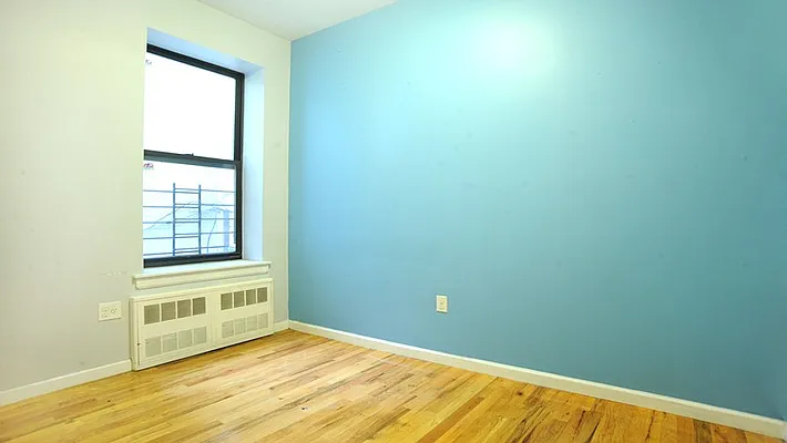 Sold by Park Property Advisors | media 1