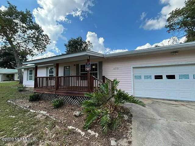 409 SE 42nd St