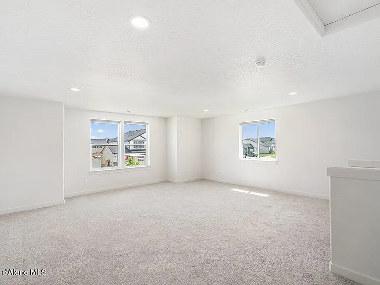 3921 N Lynn St — Photo 10