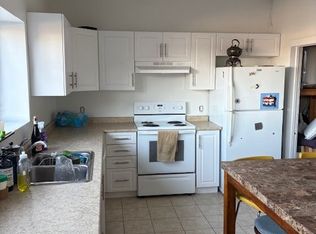90 Saint Paul St, Saint Catharines, ON L2R 3M2