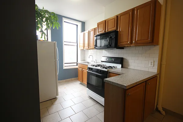 Rented by Nooklyn NYC LLC | media 15