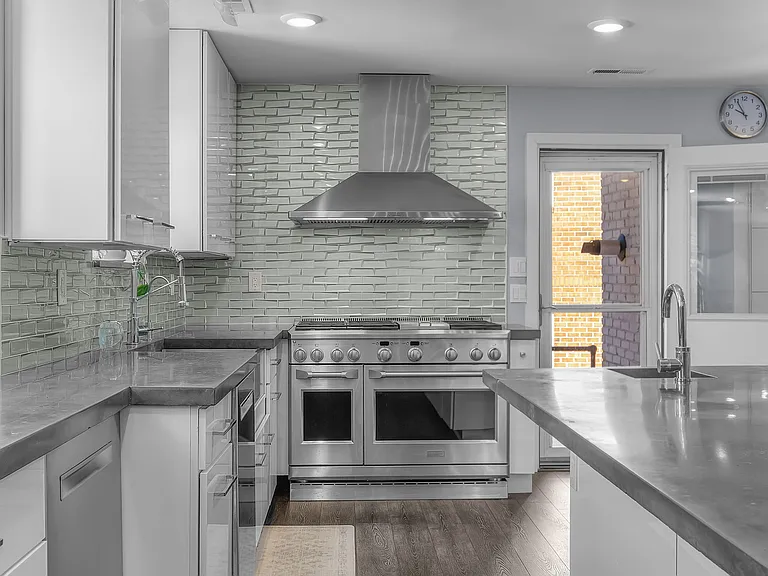 1915 Colonial Ave #6 — Photo 7