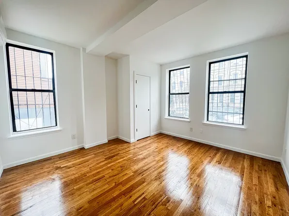 310 Sumpter Street 1 image 3 of 7