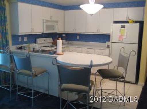 4th image of 300 N Atlantic Ave