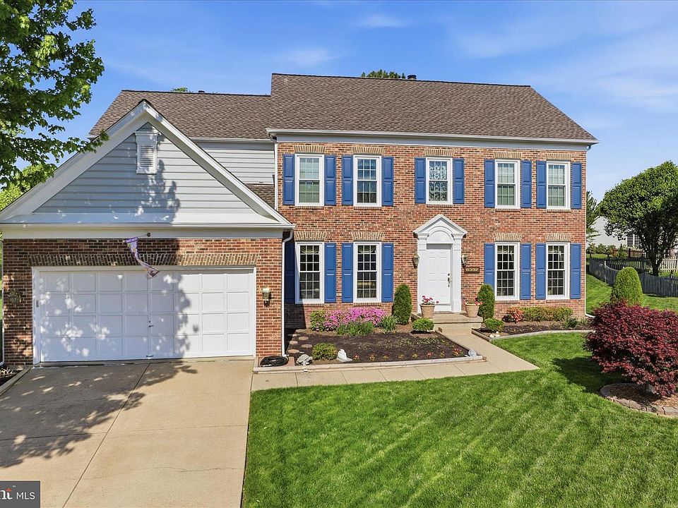 1st image of 8392 Crosslake Dr