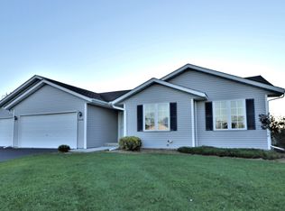 14048 Tallgrass Trl, Poplar Grove, IL 61065