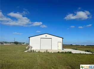 1051 Willow Creek Ranch Rd, Victoria, TX 77904