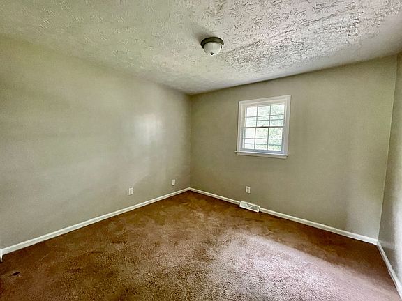 4th image of 416-418 Schenkel Ln #Foh418