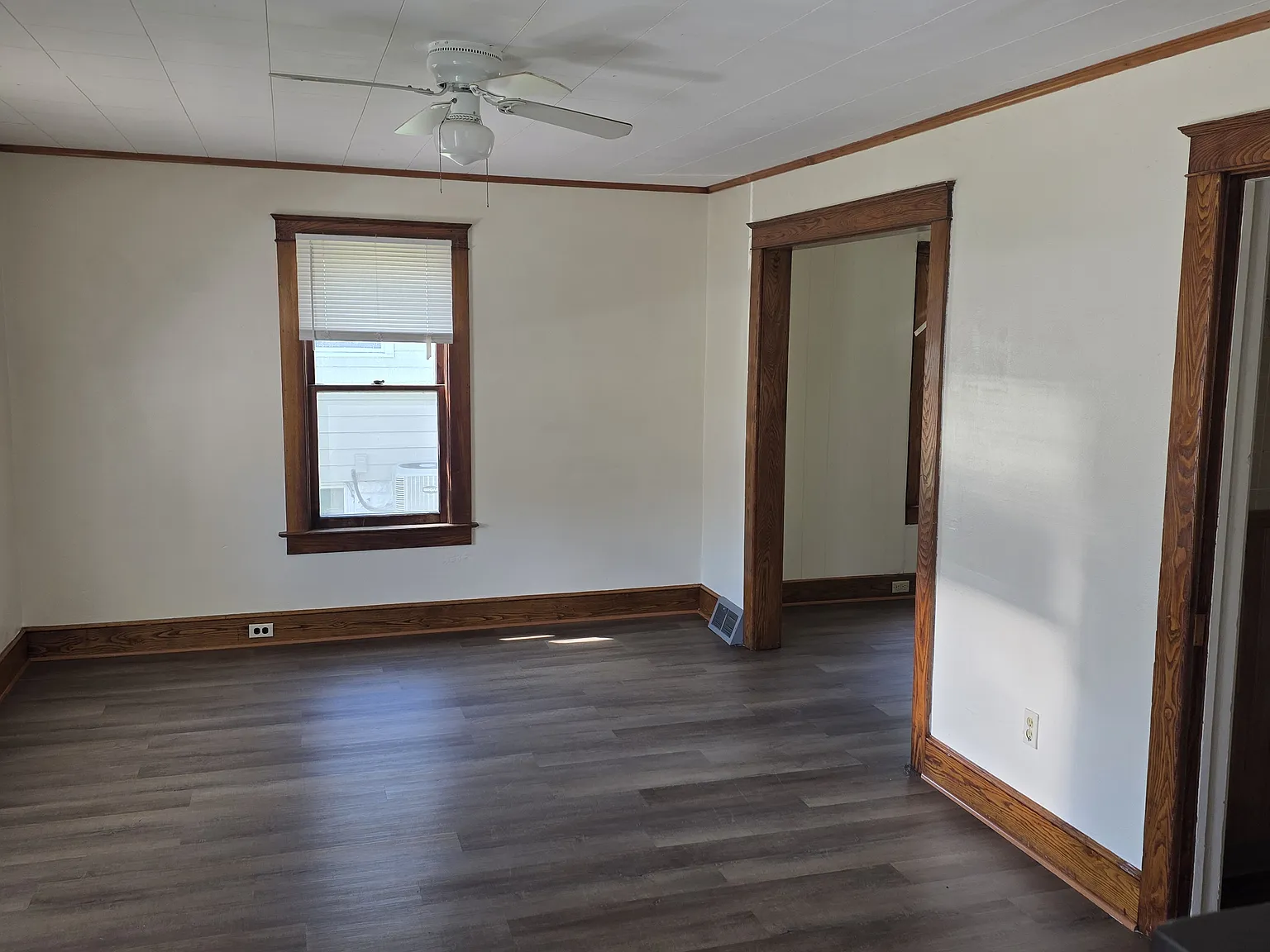 3 bed, 1092 sqft, $1,650 — Photo 2