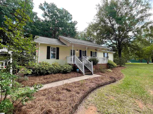 883 5th Ave, Clinton, SC 29325