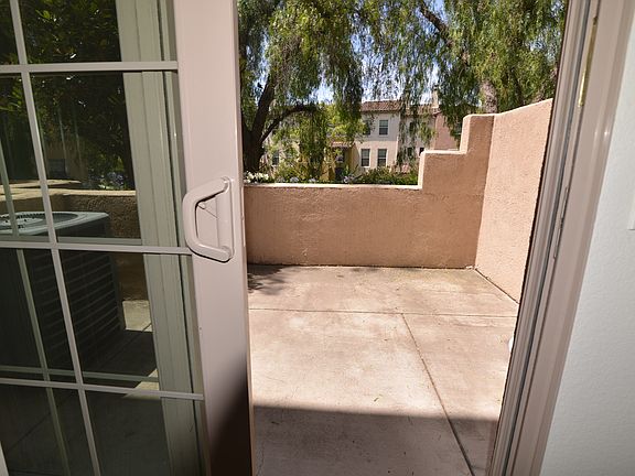 4th image of 1299 Blue Jean Way Unit 2