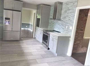 6030 Old Providence Rd, Charlotte, NC 28226