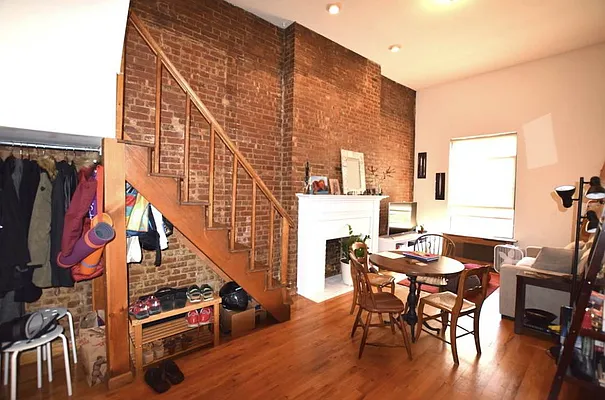 Rented by Street Realty Brokerage LLC | media 20