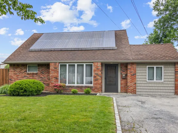 2287 7th Street, East Meadow, NY 11554