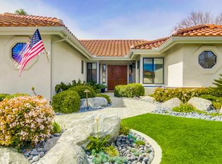 268 Via Tierra, Encinitas, CA 92024