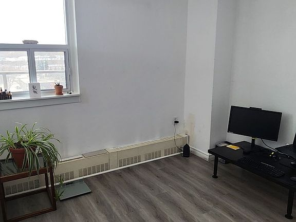 4th image of 15 Torrance Rd #806