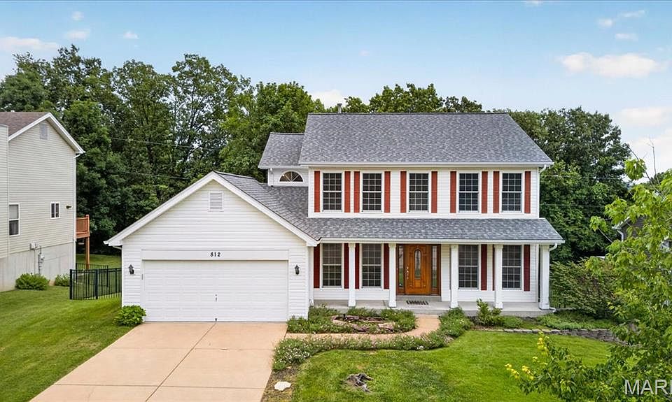 1st image of 812 Silver Lake View Dr