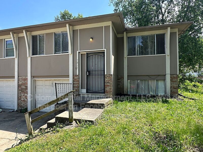 1st image of 7227 Gilmore Ave