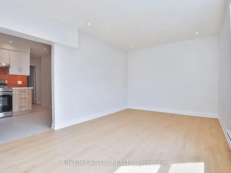 612 Gerrard St E #2 — Photo 8