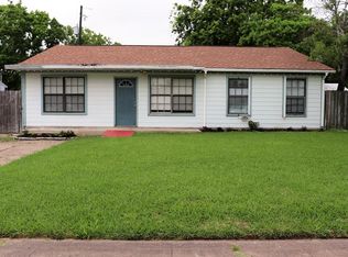 1014 W 11th St, Freeport, TX 77541