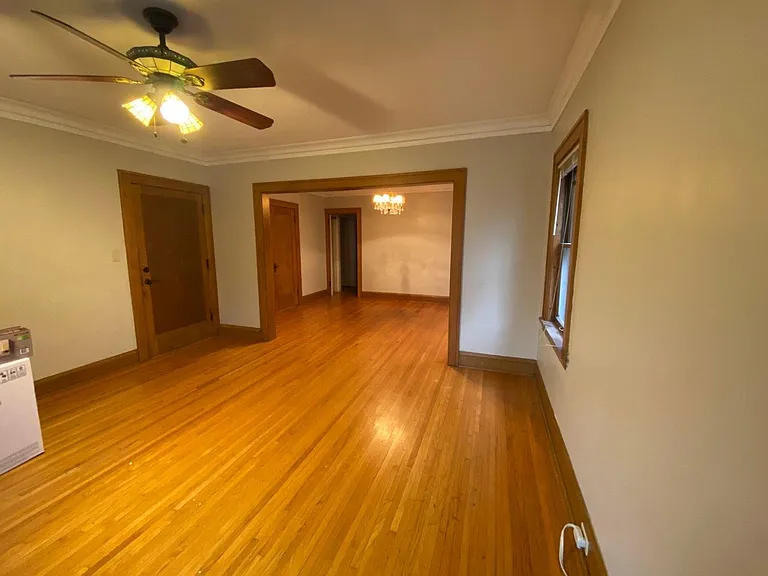 3715 Columbus Ave #4 — Photo 7