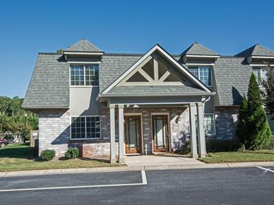 136 Rondak Cir SE, Smyrna, GA, 30080