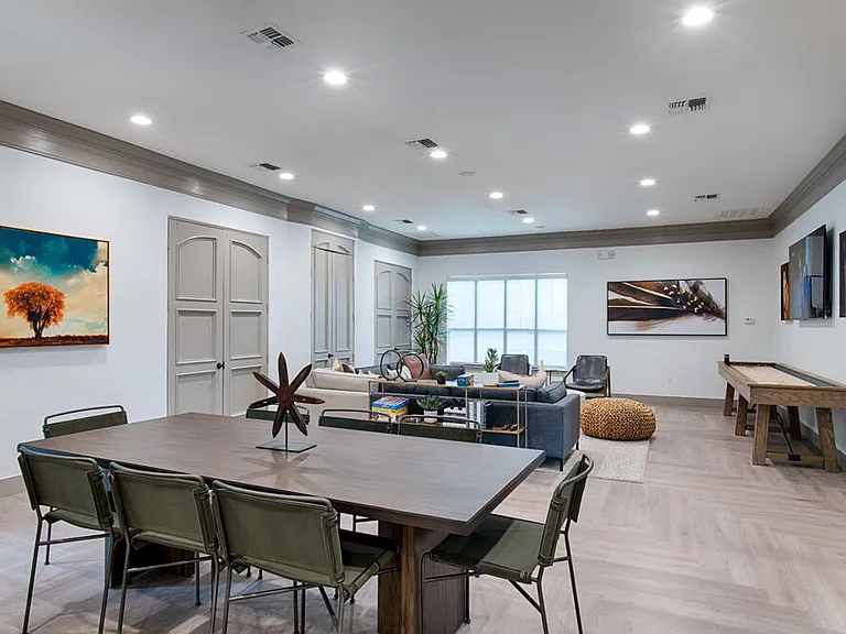 Silverado — Photo 10