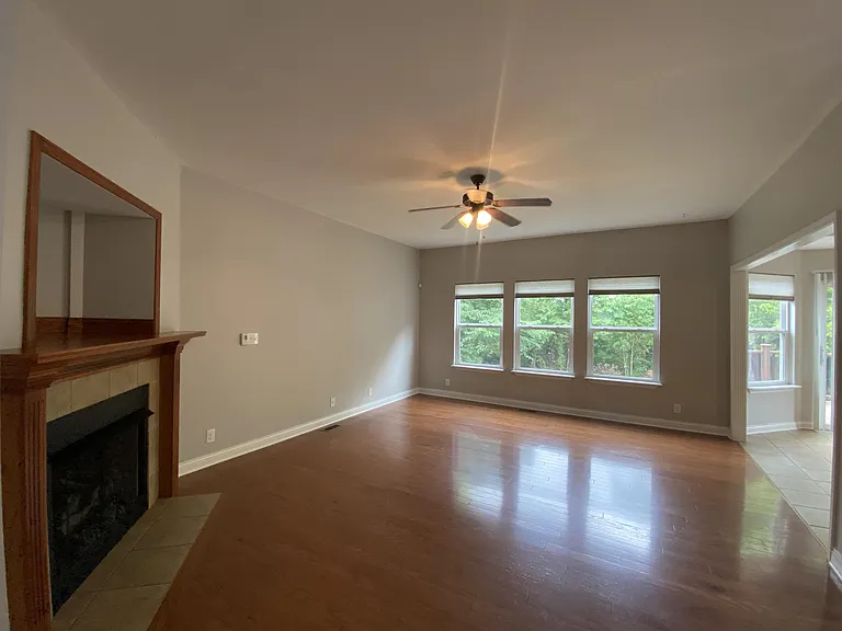 355 Vineland Place Dr — Photo 5