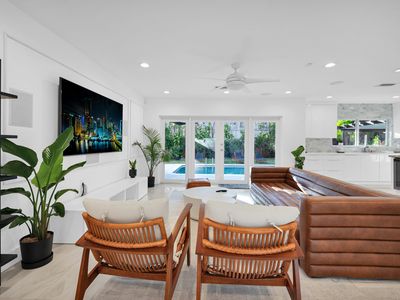 21130 NE 18th Ct, Miami, FL, 33179