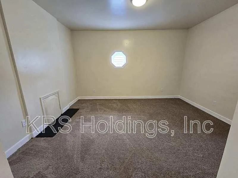 Building Photo - 302 E Wythe St #5