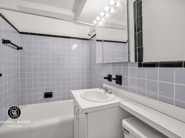 233 East 70th Street image 7 of 7