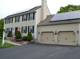 1 Harris Ct, Seekonk, MA 02771