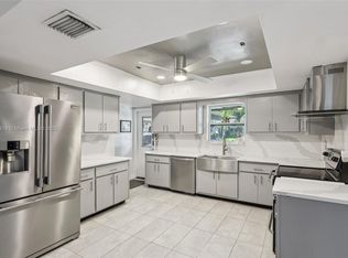 2441 SW 43rd Ave, Fort Lauderdale, FL 33317