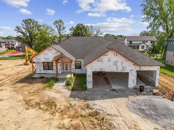 9561 Tall Grass Trail St, John, IN 46373