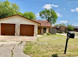 203 N 2nd St APT A, Pflugerville, TX 78660