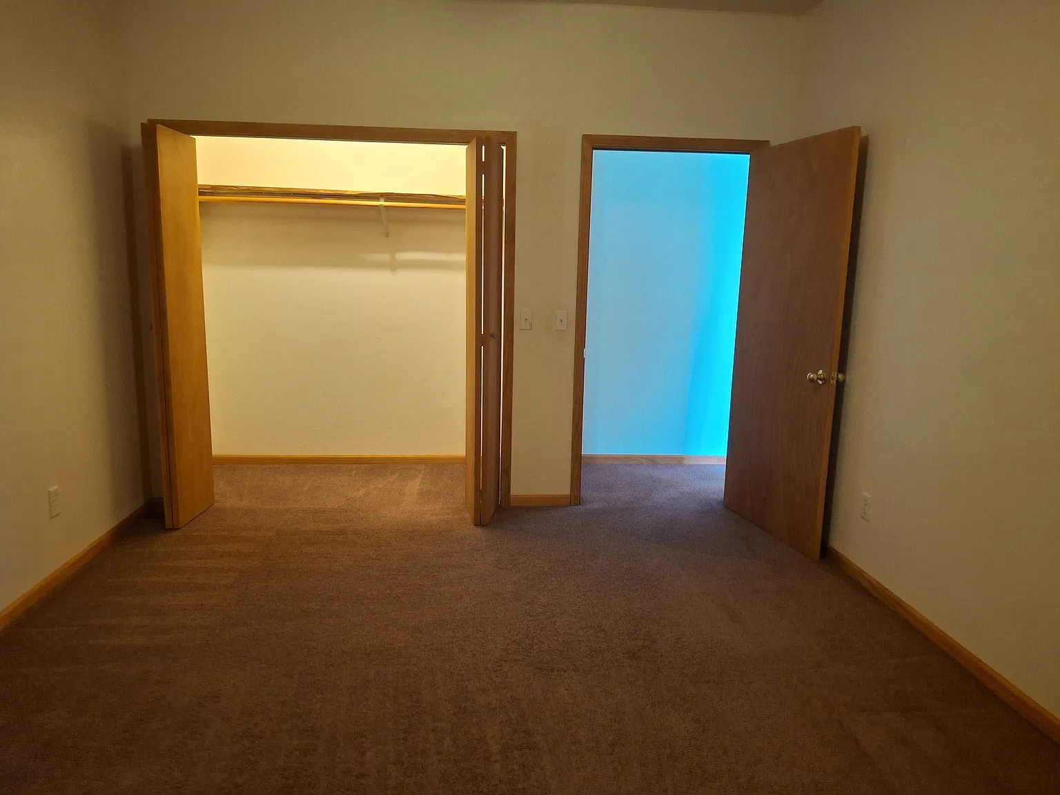 2 bed, 1400 sqft, $950 — Photo 4