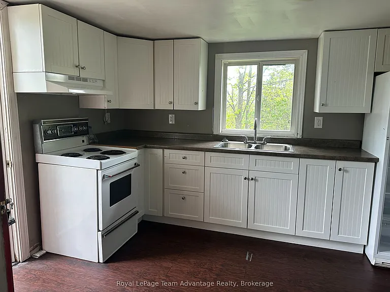 41 Emily St — Photo 11